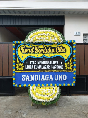 Papan Bunga Duka di Teluk Kabung Tengah